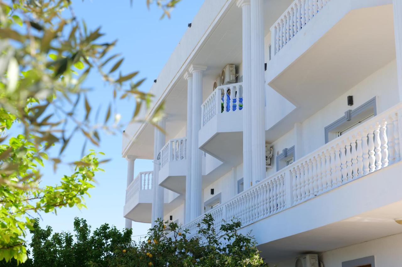 Vila Unique Aparthotel Ksamil Kültér fotó